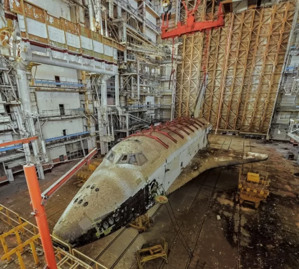 Buran - Onibus Espacial -A Arte de Explorar o Passado Esquecido